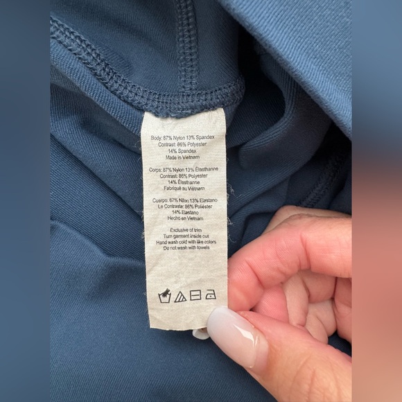 Alo Yoga High-Waist Moto Leggings - Picture 11 of 16